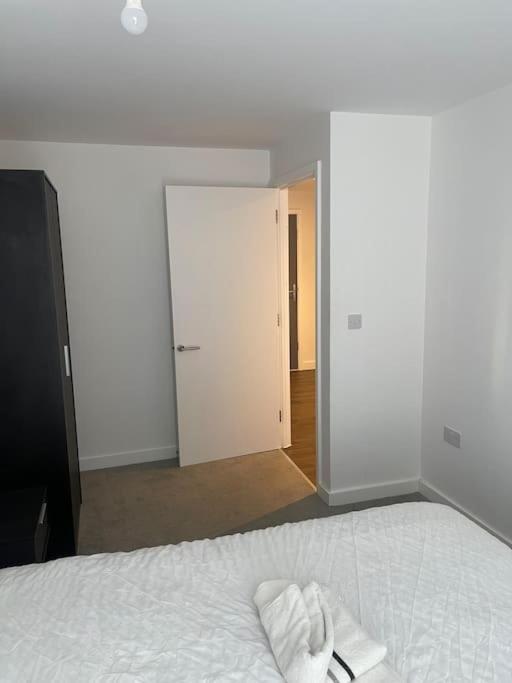 Luxury 2 Bedroom Apartment In The Heart Of Манчестър Екстериор снимка