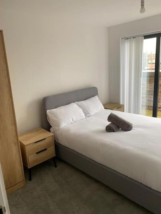 Luxury 2 Bedroom Apartment In The Heart Of Манчестър Екстериор снимка